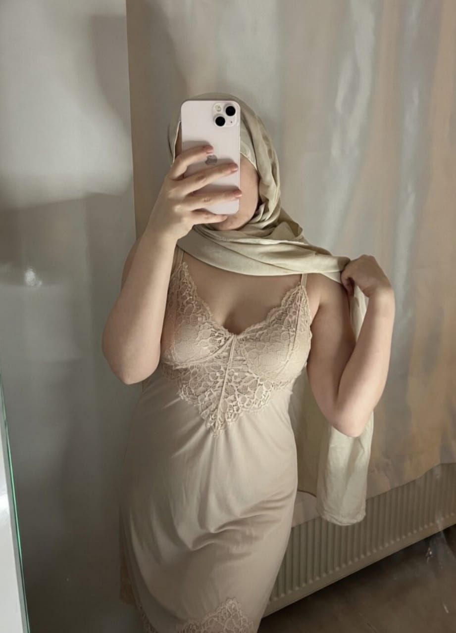 Esnemez Otele Gelen Escort Burcu
