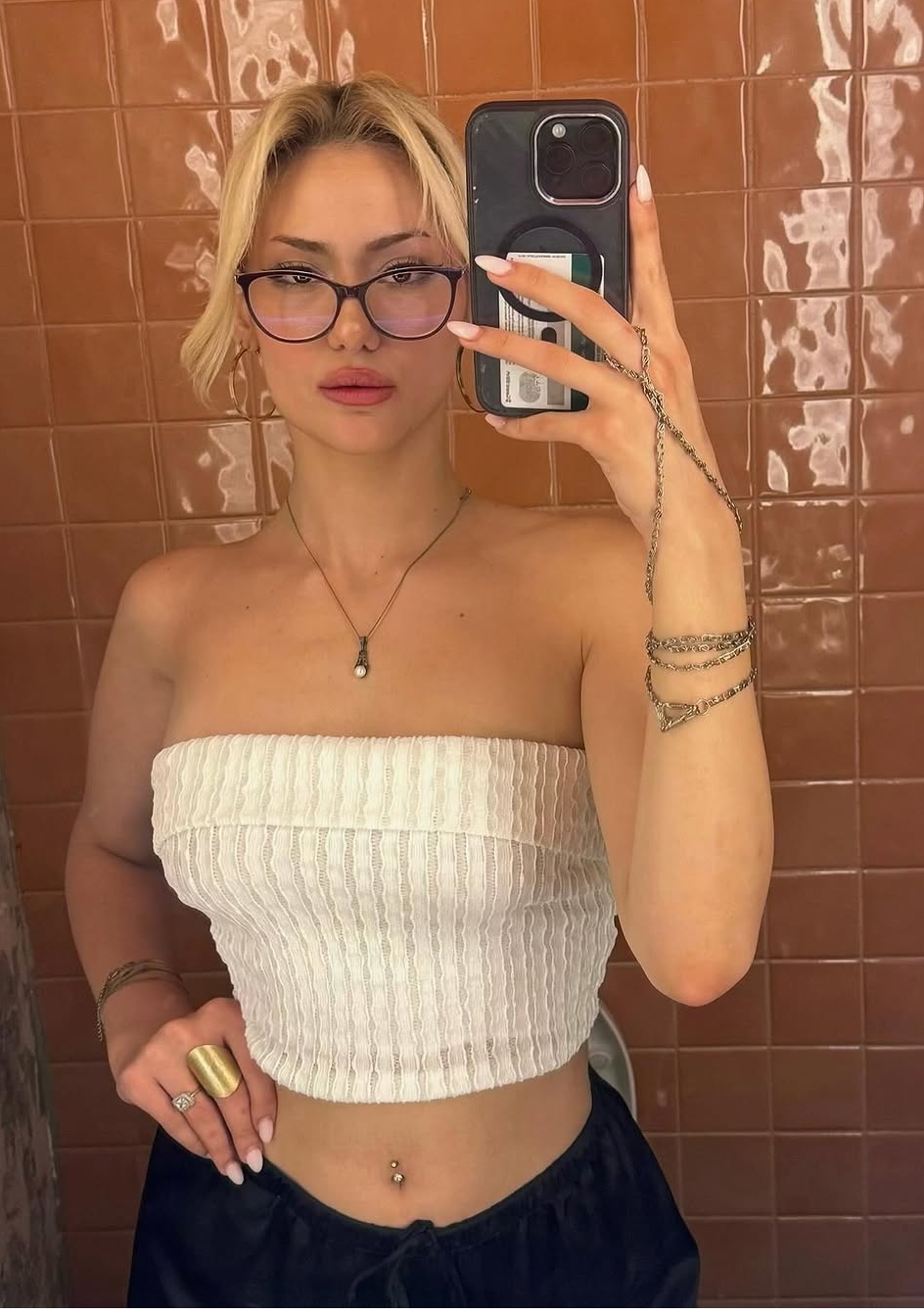 Musaözü Romantik Partner Escort Bayan Şule